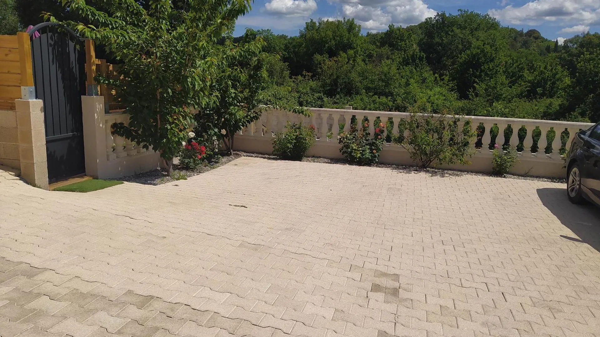 Studio Cosy Avec Terrasse Et Jacuzzi A Disposition De Mai A Aout Rians  0*, Rians (Var) France