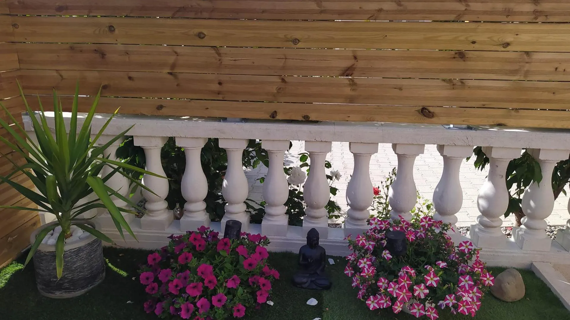 Studio Cosy Avec Terrasse Et Jacuzzi A Disposition De Mai A Aout Rians  0*, Rians (Var) France